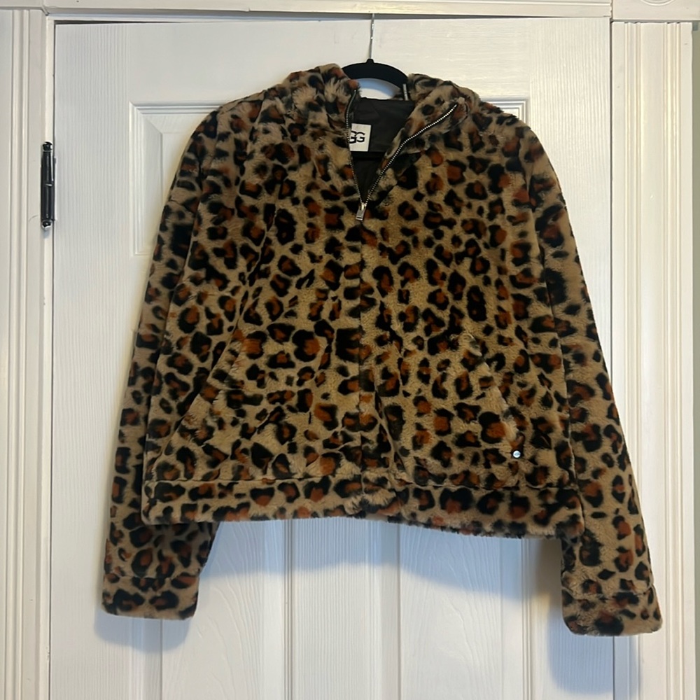 Ugg - Australia - Fuzzy Hooded Zipper Jacket - Leopard